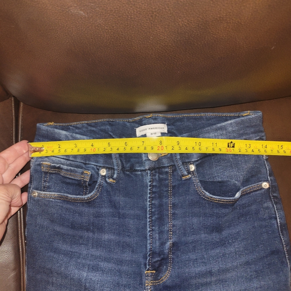 EUC Good American Straight Leg Always Fits Jeans in Dark Blue Wash - Picture 6 of 10